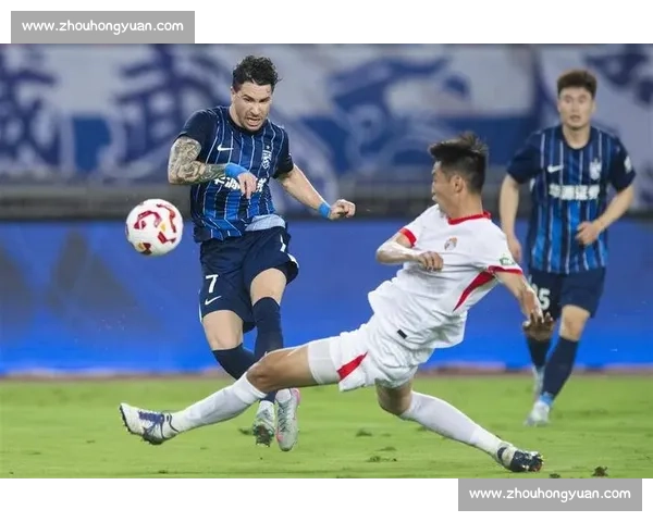 武汉三镇 2-0 青岛海牛：图多列绍尔建功 零封 + 红牌漏判引争议